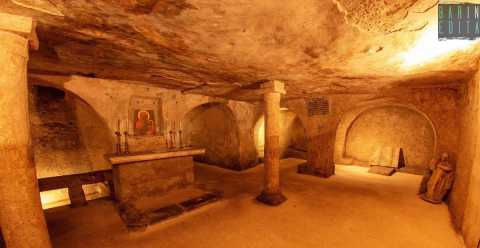 Cripte, affreschi, chiese e sepolcreti: alla scoperta dell'antica Monopoli sotterranea